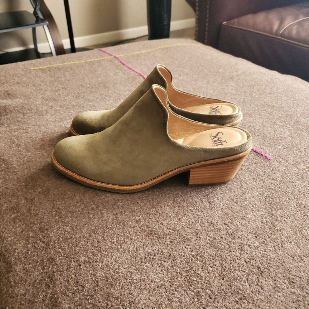 Sofft Sage Colour Mueles Suede